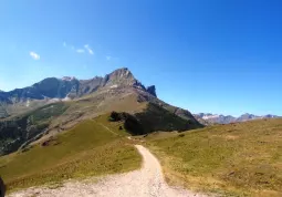 Panorami mozzafiato lungo la strada dei Cannoni